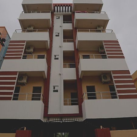 Oyo 17276 The Maple Tree Hotels Bhubaneswar Exterior photo