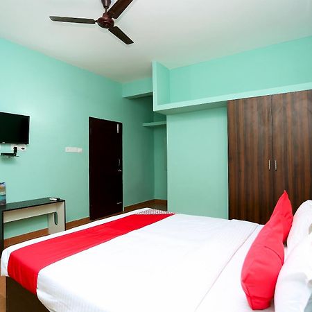 Oyo 17276 The Maple Tree Hotels Bhubaneswar Exterior photo
