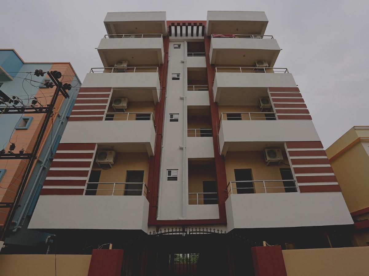 Oyo 17276 The Maple Tree Hotels Bhubaneswar Exterior photo