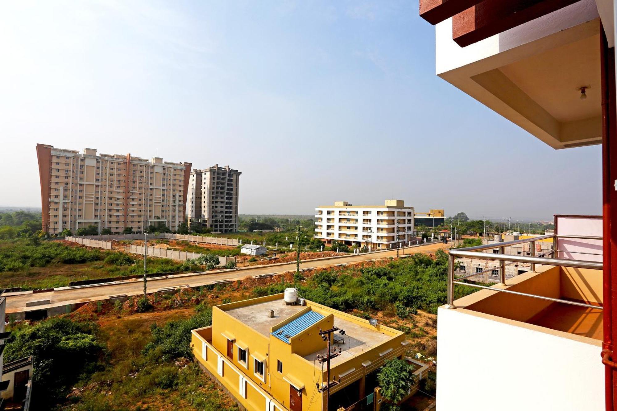 Oyo 17276 The Maple Tree Hotels Bhubaneswar Exterior photo
